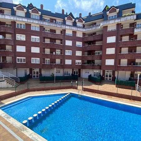 Paraiso Soleado: Piso Con Terraza, Piscina Y Garaje A 5 Min De Playa Castro Urdiales Exterior photo